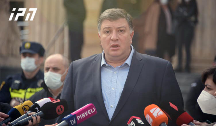 გიგი უგულავა - უჩა მამაცაშვილი 150 000 ლარს ითხოვს ღირსების შელახვისთვის, თუმცა მინდა გითხრათ, რომ მისი ღირსება 1 ლარიც არ ღირს
