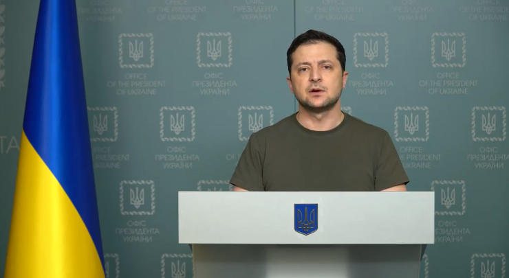 ვოლოდიმირ ზელენსკი პუტინს - დაჯექი ჩემთან მოლაპარაკებების მაგიდასთან, მაგრამ არა 30 მეტრის მოშორებით - არ ვიკბინები, რისი გეშინია?