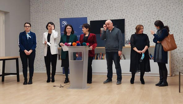 არასამთავრობო ორგანიზაციები ევროკავშირის წევრობაზე განაცხადის გაკეთების მზაობას მიესალმებიან და მიიჩნევენ, რომ ამ პროცესის სახე სალომე ზურაბიშვილი უნდა იყოს