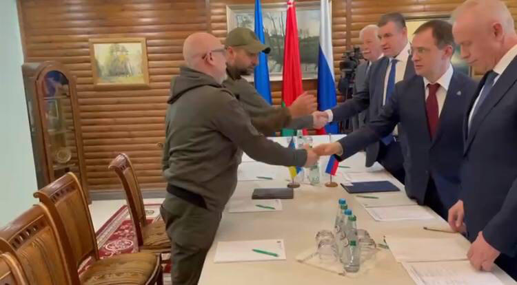 უკრაინა-რუსეთის მოლაპარაკებების მეორე რაუნდი დაიწყო