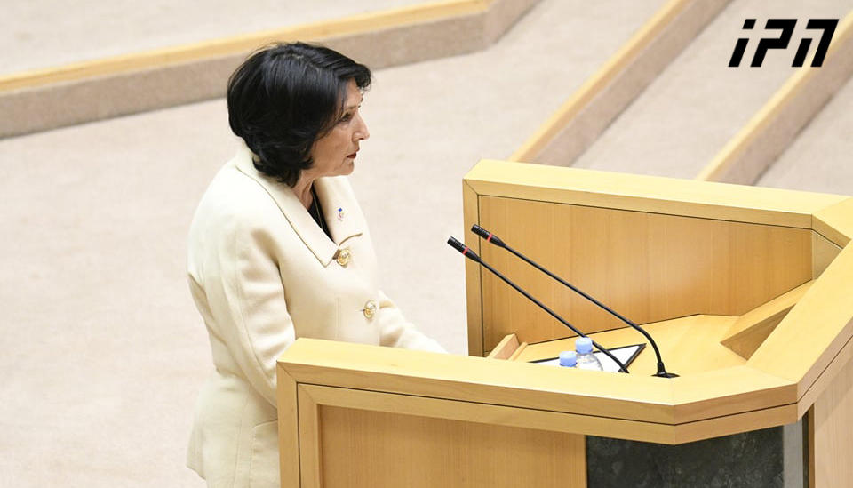 სალომე ზურაბიშვილი - უარი მეთქვა პარიზში, ბრიუსელში, ბერლინსა და ვარშავაში ვიზიტებზე, თუმცა საჭიროდ მივიჩნიე პირადი კონტაქტების გამოყენება და სამუშაო ვიზიტების პირად შეხვედრებად გადაქცევა - პრეზიდენტის საერთაშორისო საქმიანობის მიმართ შეზღუდვები გაუგებარია