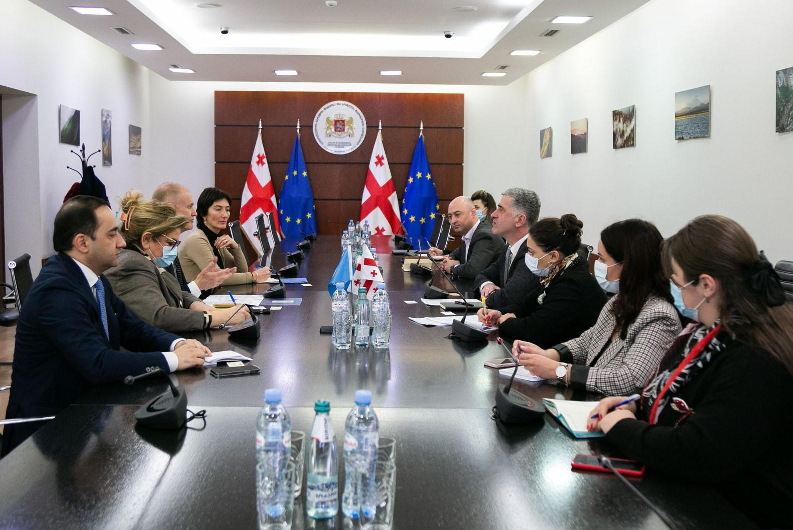 ოთარ შამუგია გაეროს განვითარების პროგრამის მუდმივ წარმომადგენელს, ნიკ ბერესფორდს შეხვდა