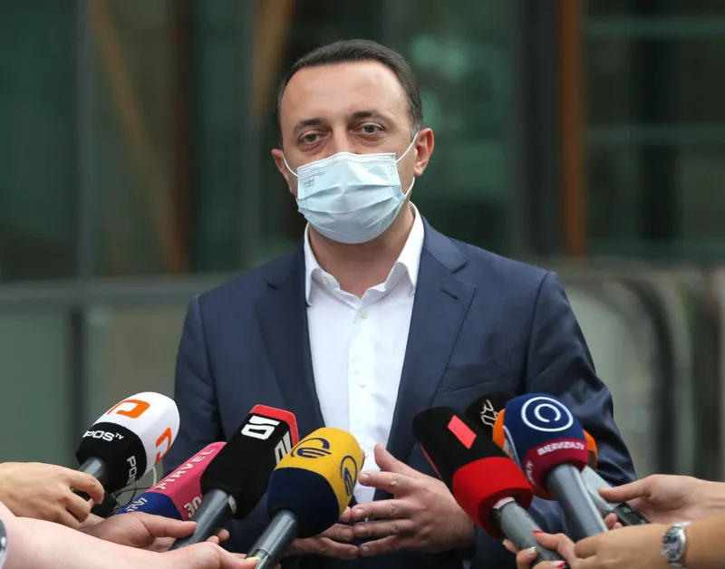 პრემიერი ალი უზდენოვზე - აღნიშნული რუსი ბიზნესმენი ჩამოსული იყო საქართველოში დავით ხიდაშელის მოწვევით და შეხვდა რამდენიმე ბიზნესის წარმომადგენელს - მინდა, კითხვა დავუსვა ამ აჟიოტაჟის ავტორებს, რაიმე შედეგი დადგა? ნული