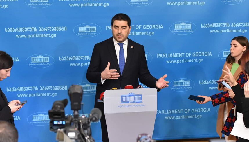 შალვა პაპუაშვილის განცხადებით, დეპოლარიზაციის მიმართულებით ახლა მთავარი „რადიკალური დღის წესრიგის უარყოფაა“