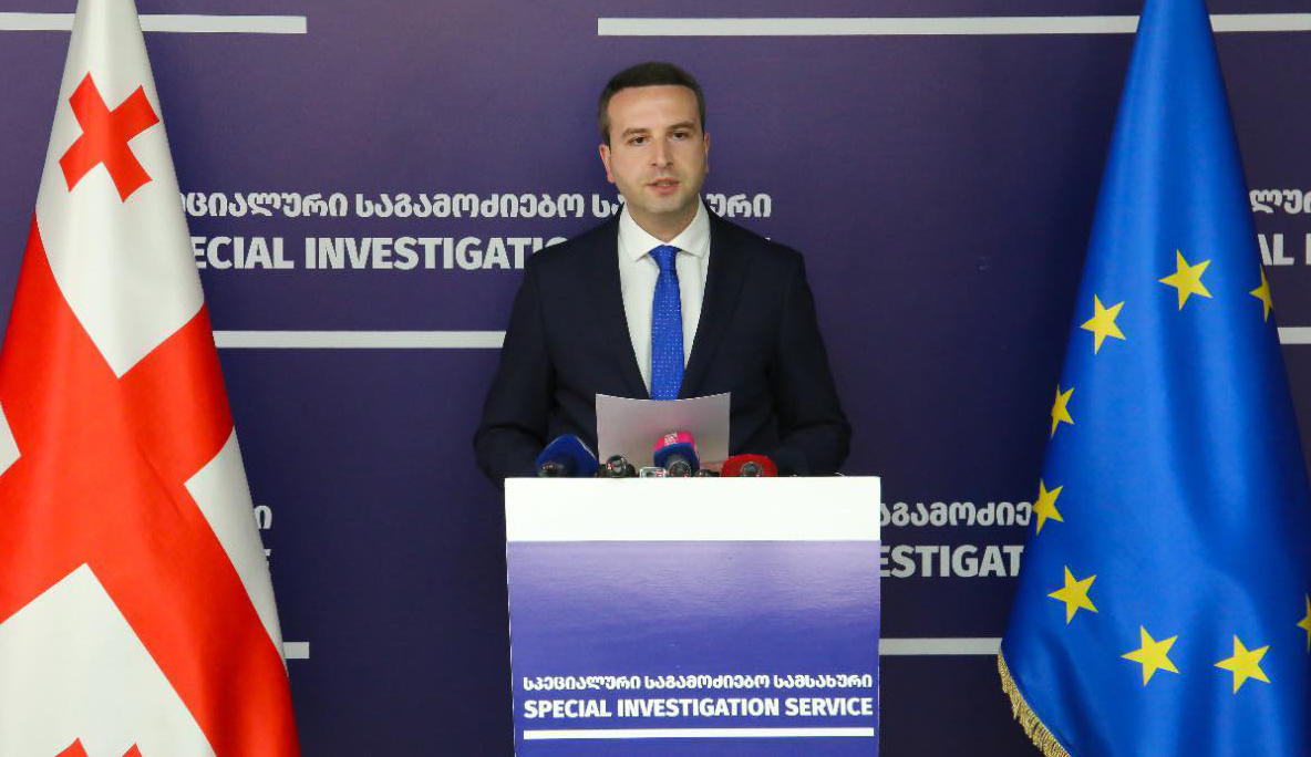 სპეციალური საგამოძიებო სამსახური განმარტავს, რა ვითარებაში გაუვარდა წყნეთში პოლიციელს იარაღი, რასაც ახალგაზრდა მამაკაცის გარდაცვალება მოჰყვა