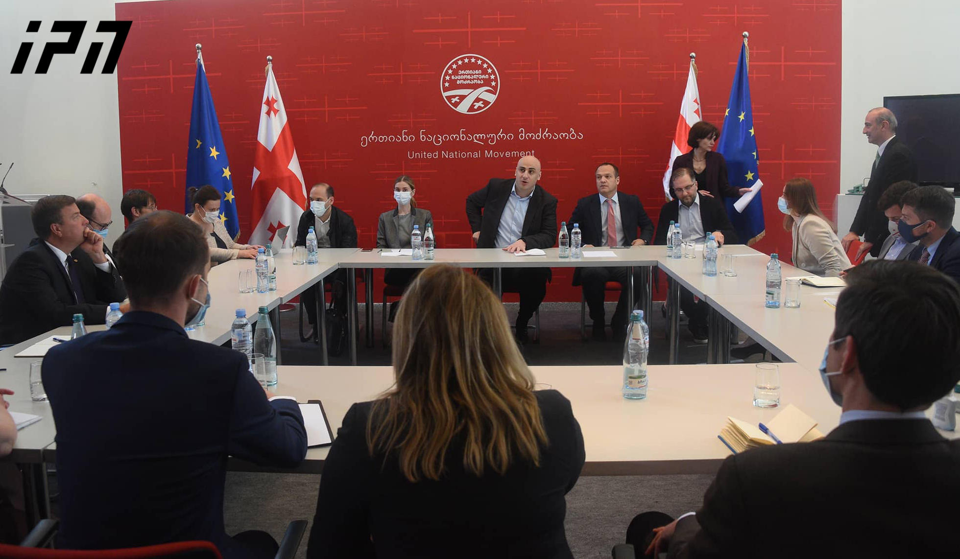 “ნაციონალური მოძრაობის” წევრები და მიხეილ სააკაშვილის ადვოკატი დიპლომატიური კორპუსის წარმომადგენლებს ხვდებიან