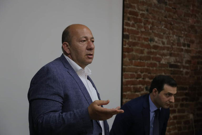 სამუშაო ადგილებზე გარდაცვლილთა და დაშავებულთა საერთაშორისო დღესთან დაკავშირებით, რუსთავის სამოქალაქო ჩართულობის ცენტრში საჯარო დისკუსია „უსაფრთხო სამუშაო გარემო საქართველოში“ გაიმართა