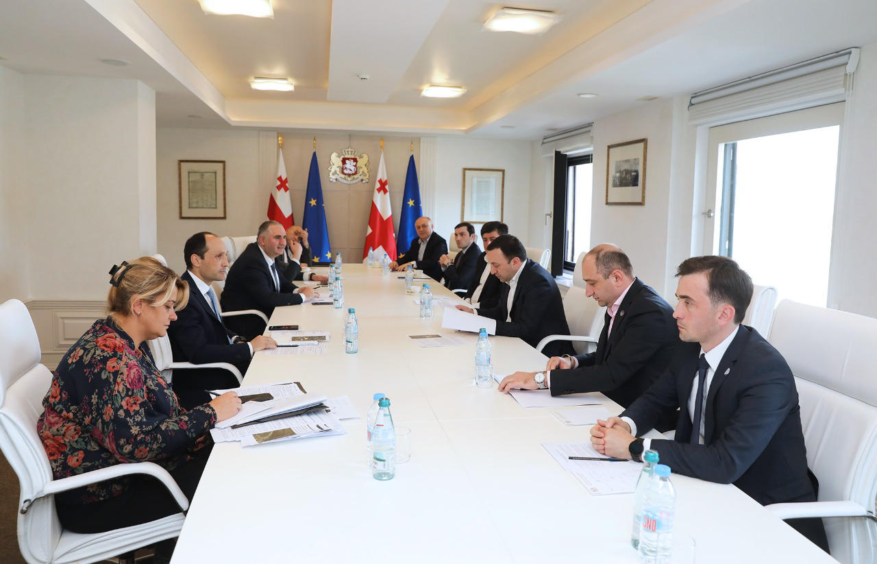 პრემიერ-მინისტრმა კონკურენციის სააგენტოს მიმართა, საწვავის ფასებზე არსებული ვითარების შესახებ ანგარიში 15 მაისამდე წარუდგინოს