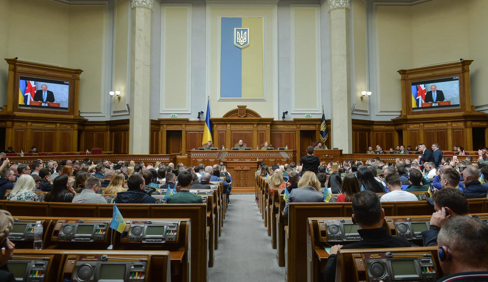 ალექსი გონჩარენკოს ინფორმაციით, უკრაინის რადამ საქართველოს მიმართა, მიხეილ სააკაშვილი გადაიყვანონ სამკურნალო დაწესებულებაში აშშ-ში ან ევროკავშირში