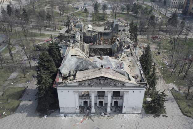Associated Press - მარიუპოლის დრამატულ თეატრზე რუსების მიერ განხორციელებული ავიაიერიშის შედეგად დაღუპულთა რიცხვი 600-მდე გაიზარდა