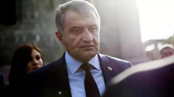 ანატოლი ბიბილოვის პარტია ე.წ. „პარლამენტში“ მუშაობაზე უარს აცხადებს