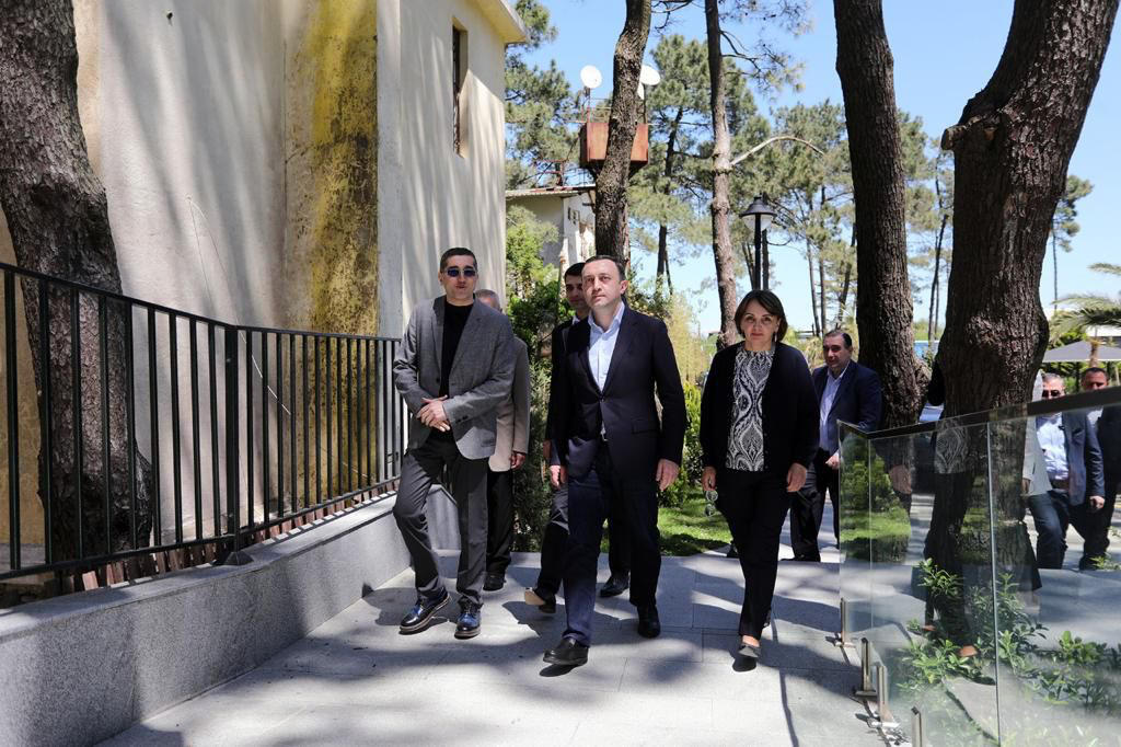 პრემიერმა გრიგოლეთში ახალი სასტუმრო "გრიგოლეთი ბიჩ რიზორტი" დაათვალიერა