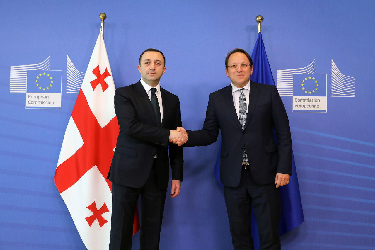 ირაკლი ღარიბაშვილი, ბრიუსელში ვიზიტის ფარგლებში, ოლივერ ვარჰეის შეხვდა