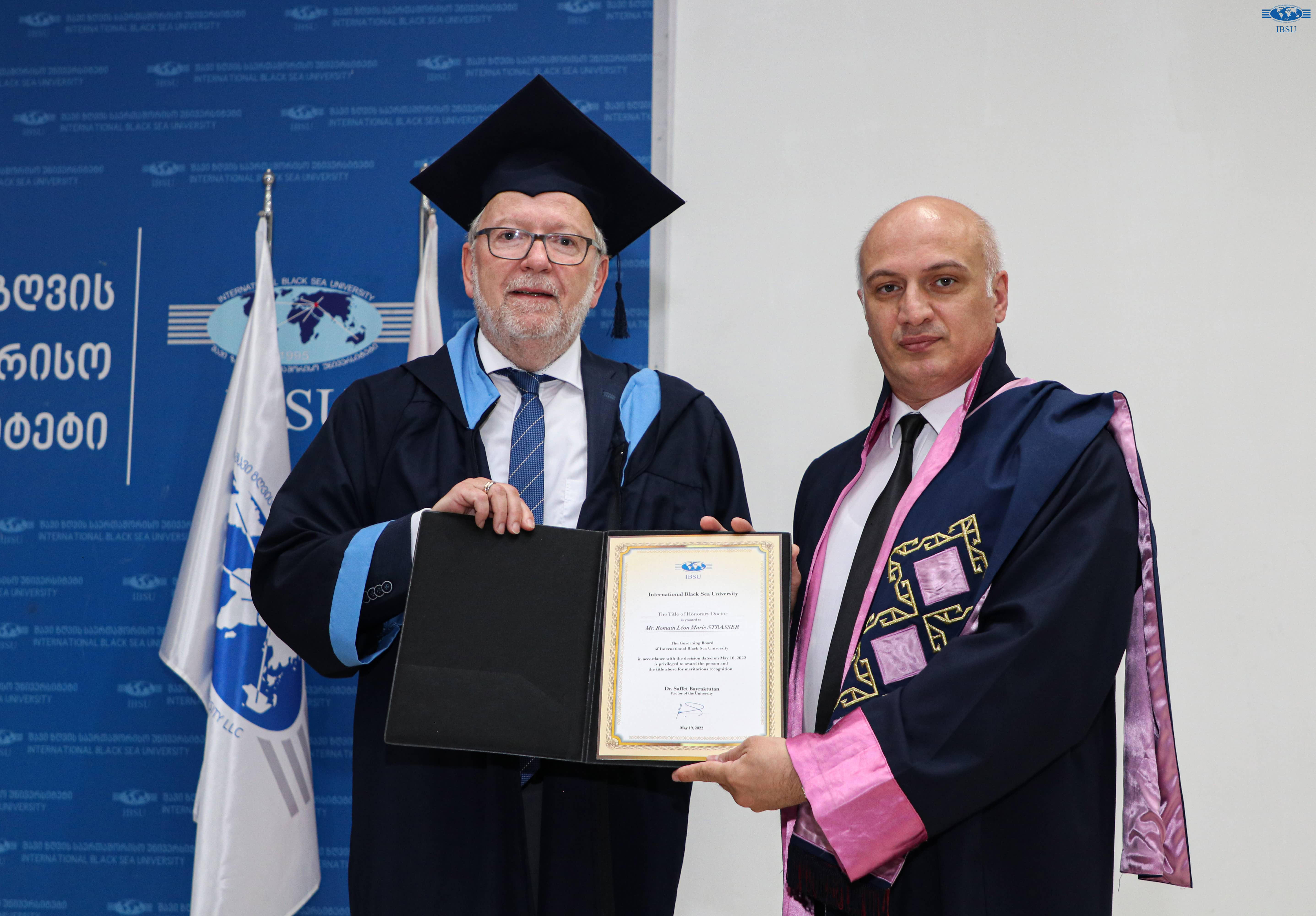 რომან შტრასეს შავი ზღვის საერთაშორისო უნივერსიტეტის საპატიო დოქტორის წოდება მიენიჭა