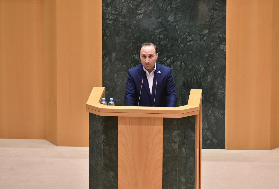 ანრი ოხანაშვილი - ტერმინი “უცხოური ძალის ინტერესების გამტარებელი“ ფაქტის კონსტატაციაა - ნებისმიერი თანხა, რასაც ორგანიზაცია იღებს, ქველმოქმედება არ არის, მას აქვს მიზნობრიობა და ინტერესი