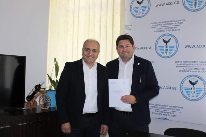 "საქართველოს მედიატორთა ასოციაციასა“ და აჭარის ავტონომიური რესპუბლიკის  სავაჭრო-სამრეწველო პალატას შორის მემორანდუმი გაფორმდა