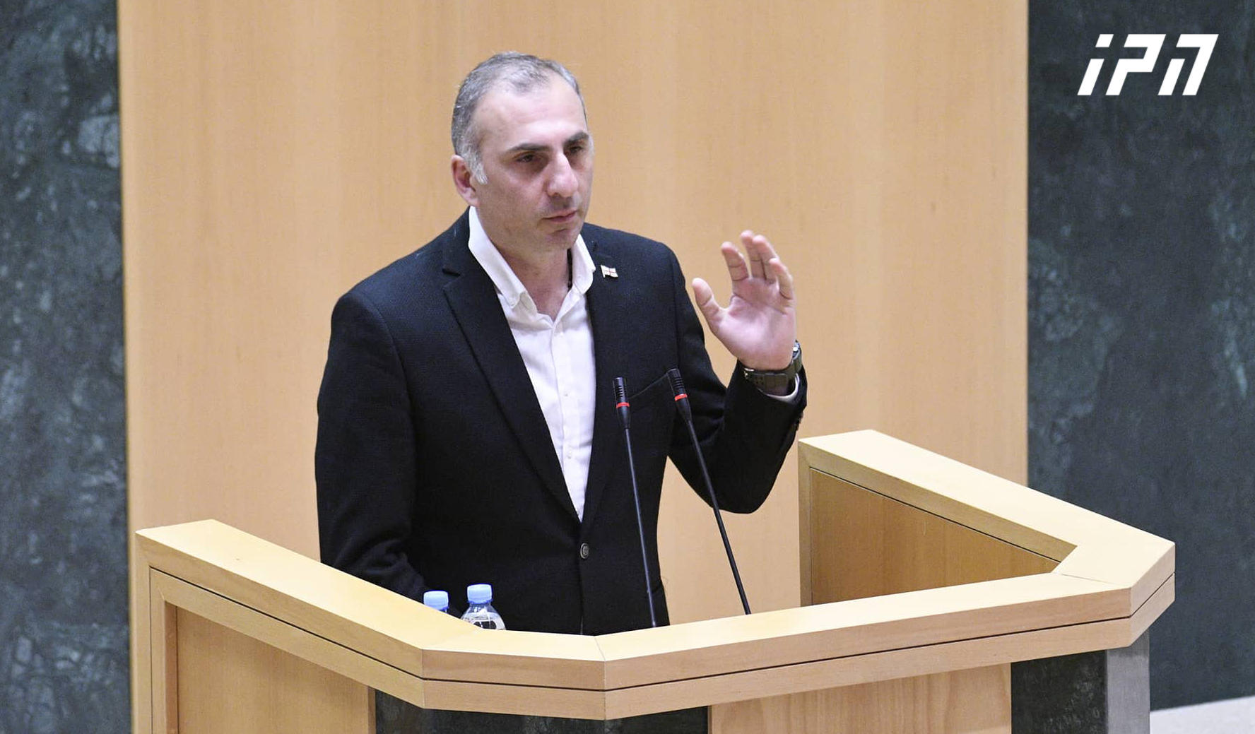 ალეკო ელისაშვილი თავდაცვის მინისტრს - რატომ არ ვითხოვთ ხმამაღლა, რომ “ლენდ ლიზის“ პროგრამას ჩვენც შევუერთდეთ? - გამაოგნებელი არხეინობაა რეზერვთან დაკავშირებით
