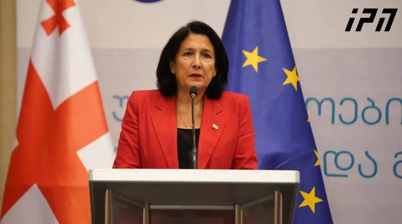 პრეზიდენტი ახალგაზრდებს - არ მეშინია, თქვენ ხელში ეს ქვეყანა იქნება ევროპულიც, დემოკრატიულიც, რაც მთავარია დამოუკიდებელი და ძალიან ქართული - ამ გზას გავივლით ერთად!