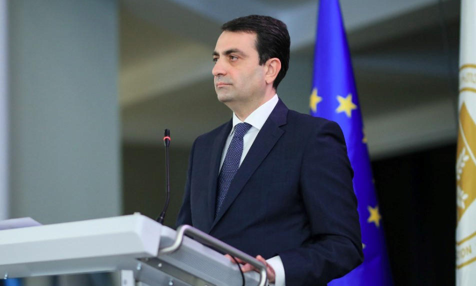 ადვოკატთა ასოციაციის თავმჯდომარე ევროკავშირის წევრობის კანდიდატის სტატუსის მინიჭების შესახებ საქართველოს განაცხადის მხარდასაჭერად ევროპული კომისიის პრეზიდენტს მიმართავს
