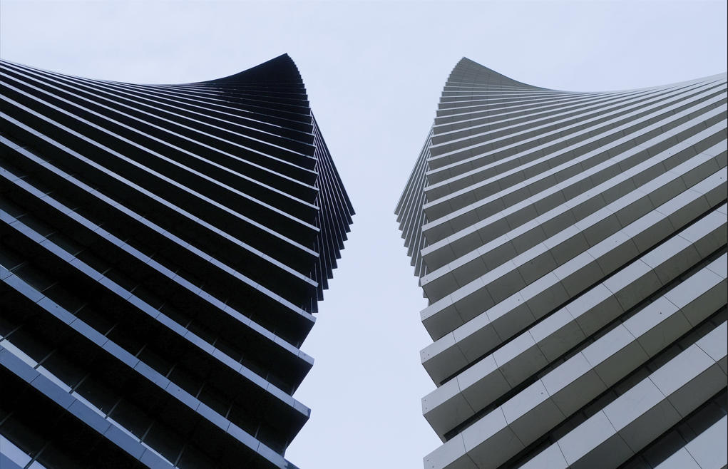 თბილისის ახალი ლენდმარკი Axis Towers-ი  გაიხსნა