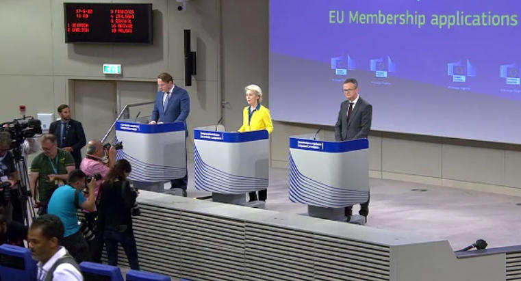 ევროკომისია რეკომენდაციას იძლევა, უკრაინას და მოლდოვას კანდიდატის სტატუსი მიანიჭოს, საქართველოსთან დაკავშირებით კი აცხადებს, რომ საკითხს კონკრეტული პირობების შესრულების შემდეგ დაუბრუნდება