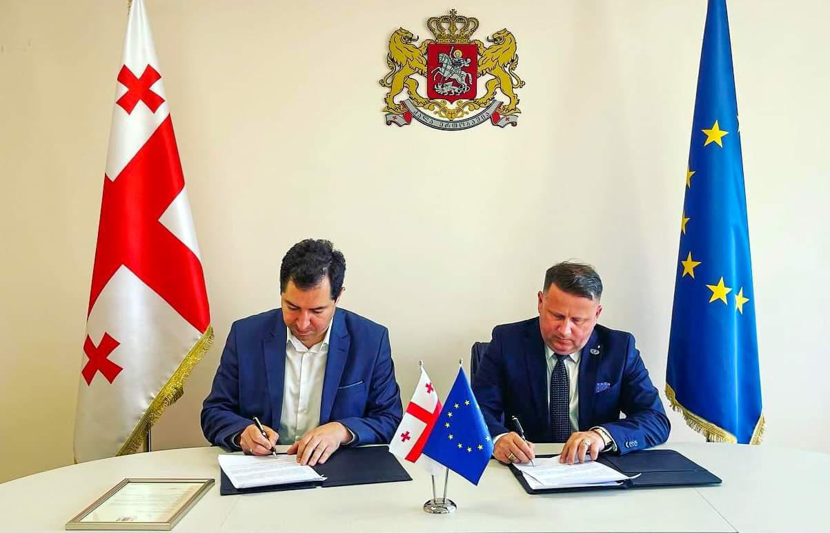 აფხაზეთის ავტონომიური რესპუბლიკიდან იძულებით გადაადგილებულ პირთა-დევნილთა სამინისტროსა და „ადამიანის უფლებათა საერთაშორისო კომისიის ფონდს“ შორის მემორანდუმი გაფორმდა