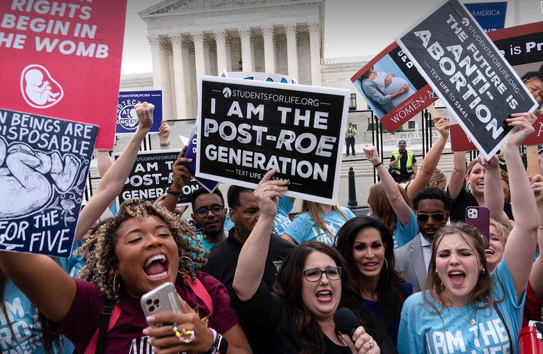 აშშ-ის უზენაესმა სასამართლომ მხარი დაუჭირა გადაწყვეტილების გაუქმებას, რის შედეგადაც მილიონობით ქალი აბორტის ლეგალურ უფლებას დაკარგავს