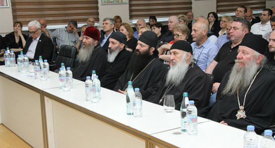 საპატრიარქოს წმ. ანდრია პირველწოდებულის სახელობის ქართულ უნივერსიტეტში შეხვედრა გაიმართა