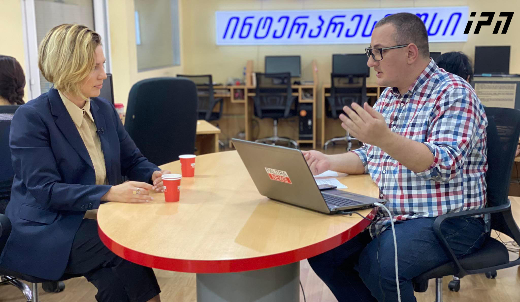 ანა დოლიძე USAID-ის ანგარიშზე - ივანიშვილის, როგორც ოლიგარქის სახელი ვინმემ რომ ახსენოს ინგლისურად, გადასხმებით და წნევით წევს „ქართული ოცნებიდან“ 100 კაცი ერთად - სწორედ მსგავსი დოკუმენტებიდან გაიგო საზოგადოებამ, რა ხდებოდა "ნაციონალური მოძრაობის" დროს