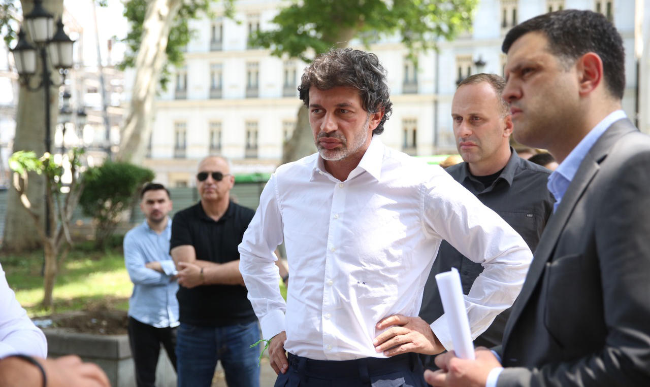 კახა კალაძის განცხადებით, ეროვნული თანხმობის მთავრობის დაკომპლექტებაზე საუბარი „სრული სისულელეა“