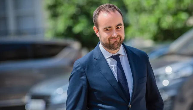 საფრანგეთის პრემიერ-მინისტრად სებასტიან ლეკორნუ დაინიშნა