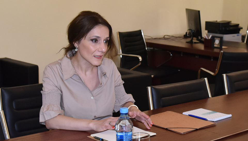 საფრანგეთში საქართველოს ელჩი თეა კატუკია თანამდებობას ტოვებს, რის მიზეზადაც „საგარეო საქმეთა სამინისტროს მხრიდან მუდმივ რეჟიმში განხორციელებულ ზეწოლას“ ასახელებს