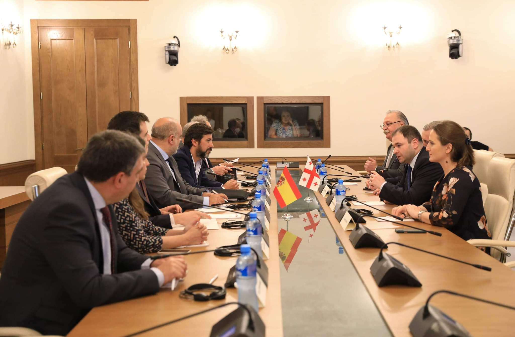 საგარეო ურთიერთობათა კომიტეტის წარმომადგენლები ესპანეთის სამეფოს კონგრესის საგარეო საქმეთა კომიტეტის თავმჯდომარეს და დელეგაციის წევრებს შეხვდნენ