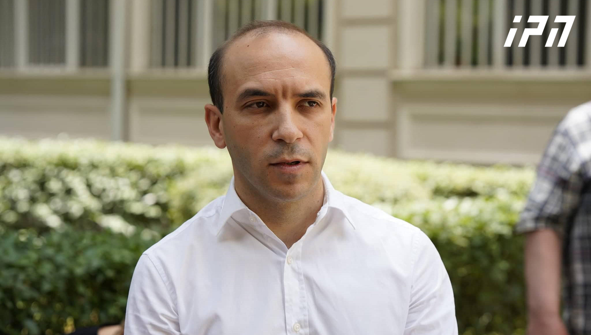 ნიკა გვარამიას ადვოკატის განცხადებით, სააპელაციო სასამართლოს მიერ სხდომის 2-თვენახევრით გადადება კანონით გათვალისწინებული ვადების დარღვევაა