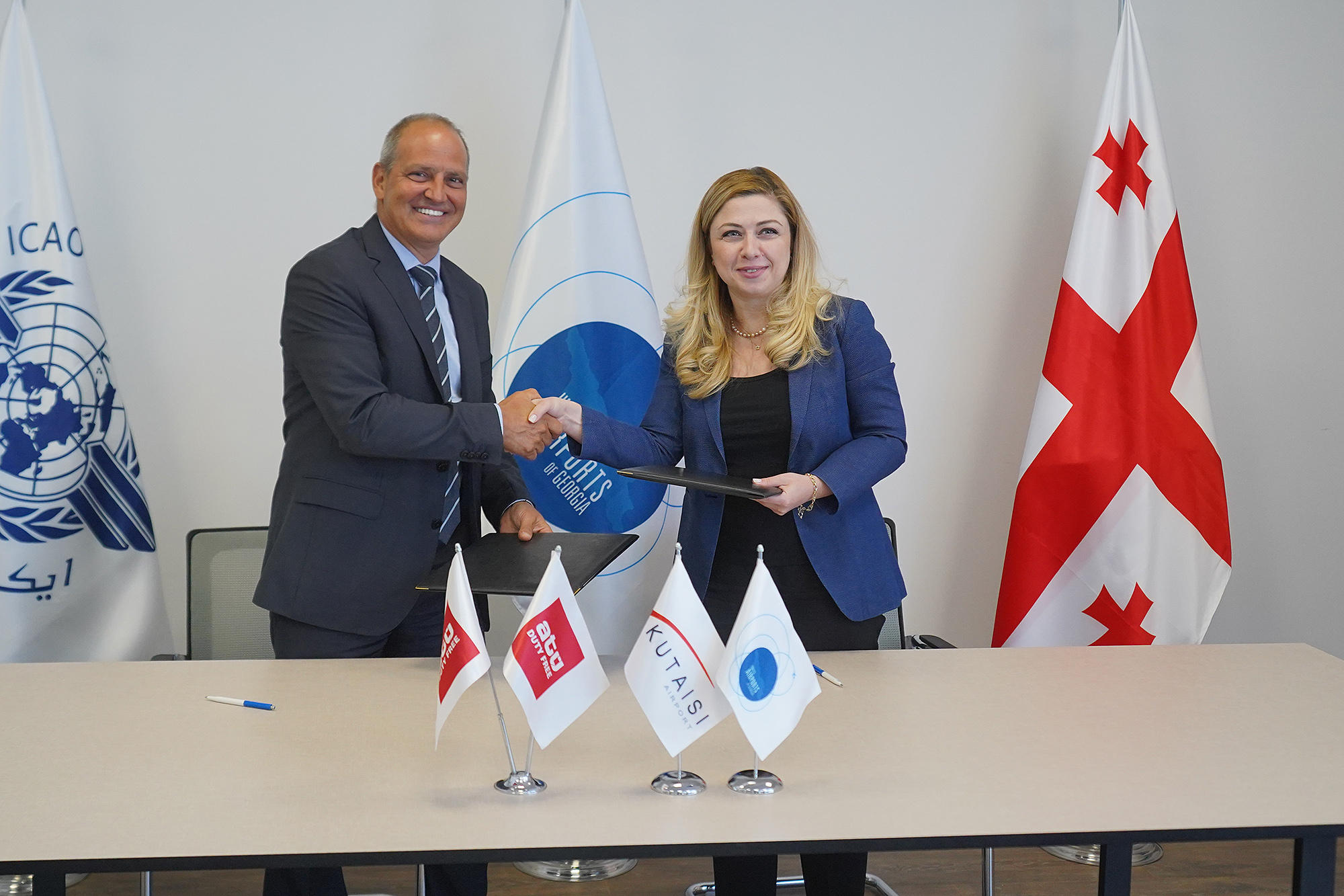 ქუთაისის საერთაშორისო აეროპორტში Duty free-ის ობიექტის მოწყობის მიზნით გამართულ აუქციონში შპს „ეი თი იუ ჯორჯია“-მ (ATU) გაიმარჯვა