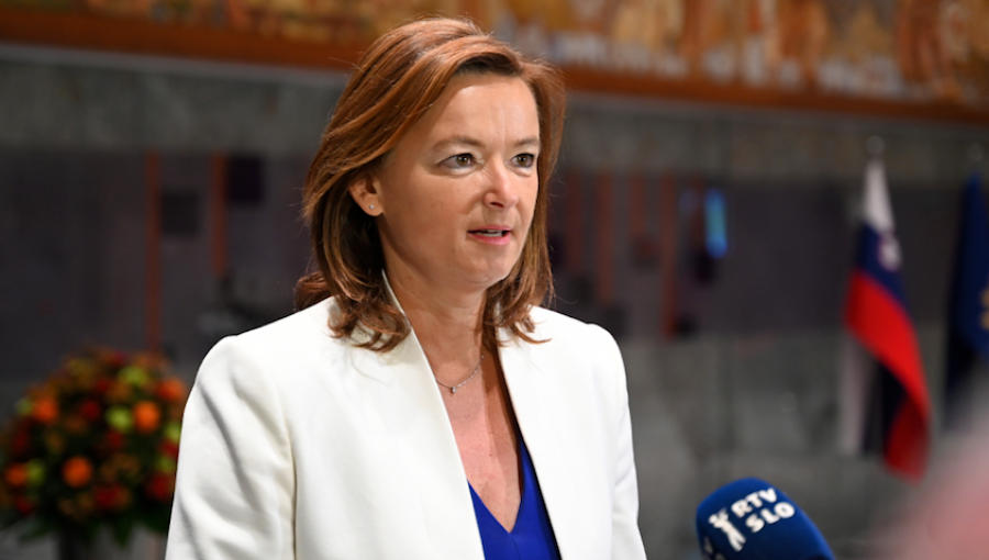 სლოვენიის საგარეო საქმეთა მინისტრი აცხადებს, რომ ევროკავშირი უკრაინასთან გაწევრიანებაზე მოლაპარაკებებს მაშინ დაიწყებს, როცა კიევი ევროკომისიის 7 კრიტერიუმს შეასრულებს