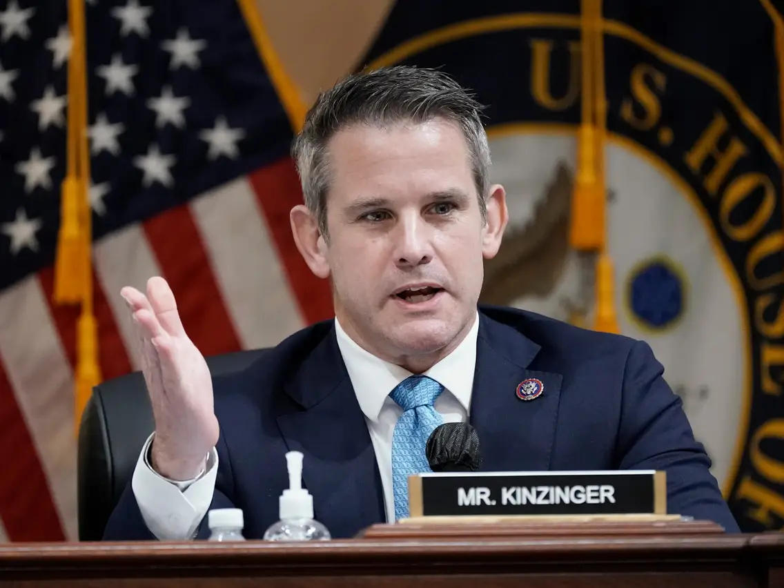 ადამ კინზინგერი საქართველოსთვის HIMARS-ების გადაცემას ითხოვს