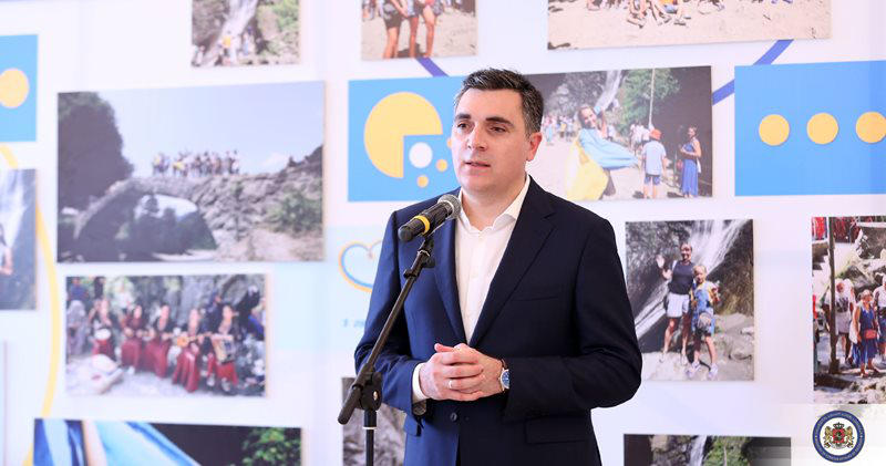 ილია დარჩიაშვილმა ქართული მხარის ხელშეწყობით აჭარაში დასასვენებლად მყოფ უკრაინელ ბავშვებს გამოსამშვიდობებელ შეხვედრაზე უმასპინძლა