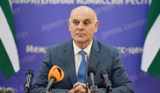 ასლან ბჟანია მოსკოვში იმყოფება