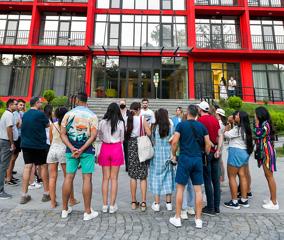 KIU-ს პროექტის  GET LOST WIZZAIR  მონაწილე 200 საერთაშორისო მედიის წარმომადგენელი, ბლოგერი და ინფლუენსერი ეწვია