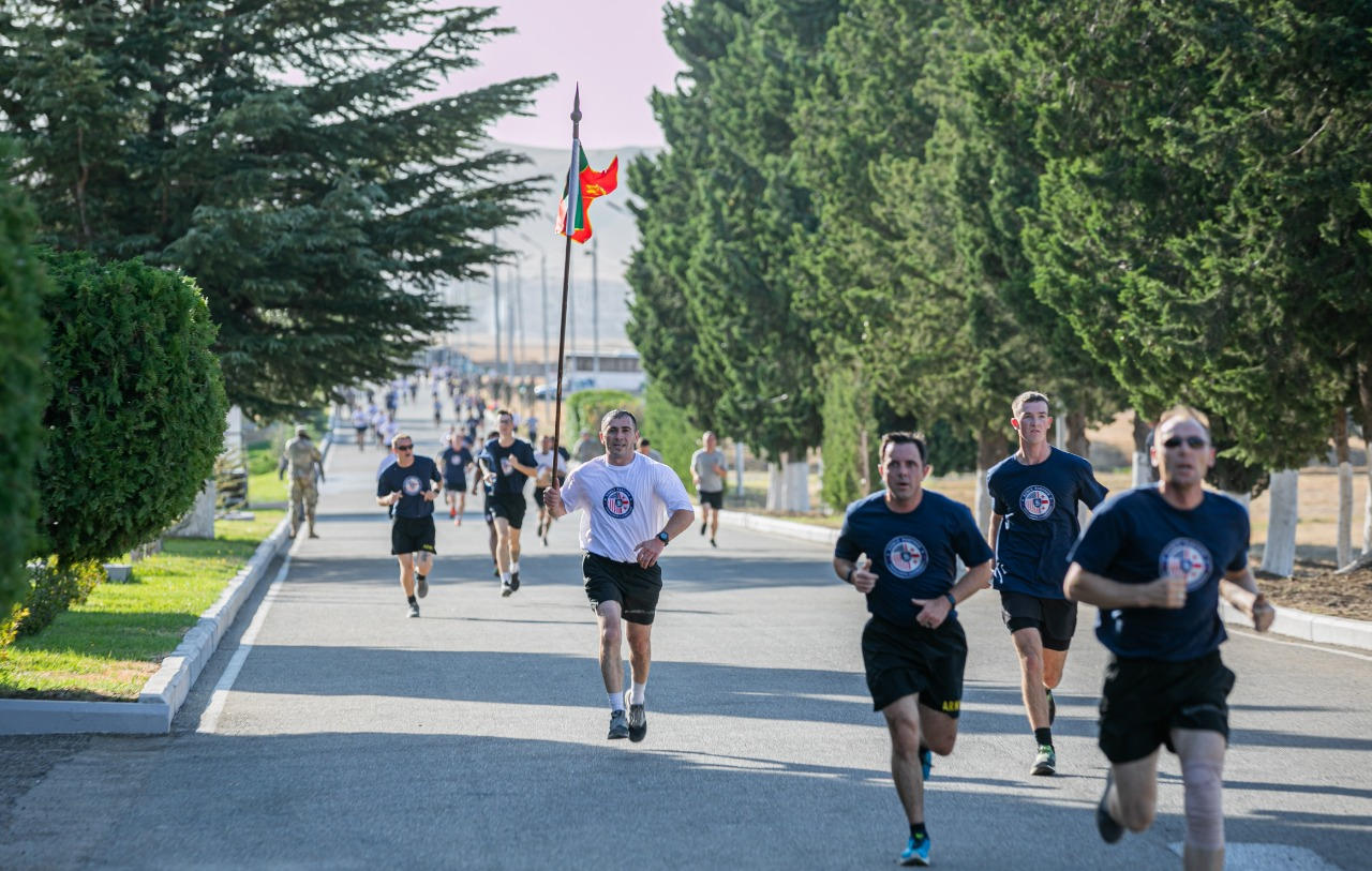 ქართველი მშვიდობისმყოფელების დღე „ღირსეული პარტნიორი 2022“-ში მონაწილე სამხედროების გარბენით აღინიშნა