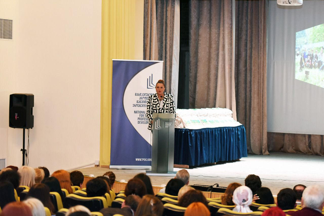 პროგრამის „ასწავლე საქართველოსთვის“ მონაწილე მასწავლებლებს სერტიფიკატები გადაეცათ