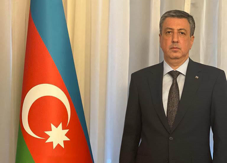 აზერბაიჯანის ელჩი - აზერბაიჯანის დღის წესრიგში მშვიდობა და განვითარებაა, მაგრამ უნდა მოხდეს მისი გარანტირება და დაცვა - ავანტიურისტულ წრეებს შემიძლია გავახსენო აზერბაიჯანის „რკინის მუშტი“, რომელიც ყოველთვის თავის ადგილზეა