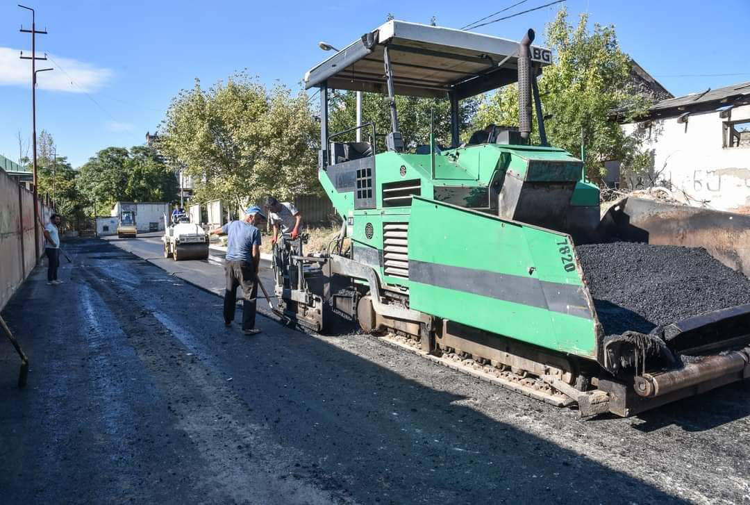 ნაძალადევის რაიონში საგზაო ინფრასტრუქტურის მოწესრიგება გრძელდება
