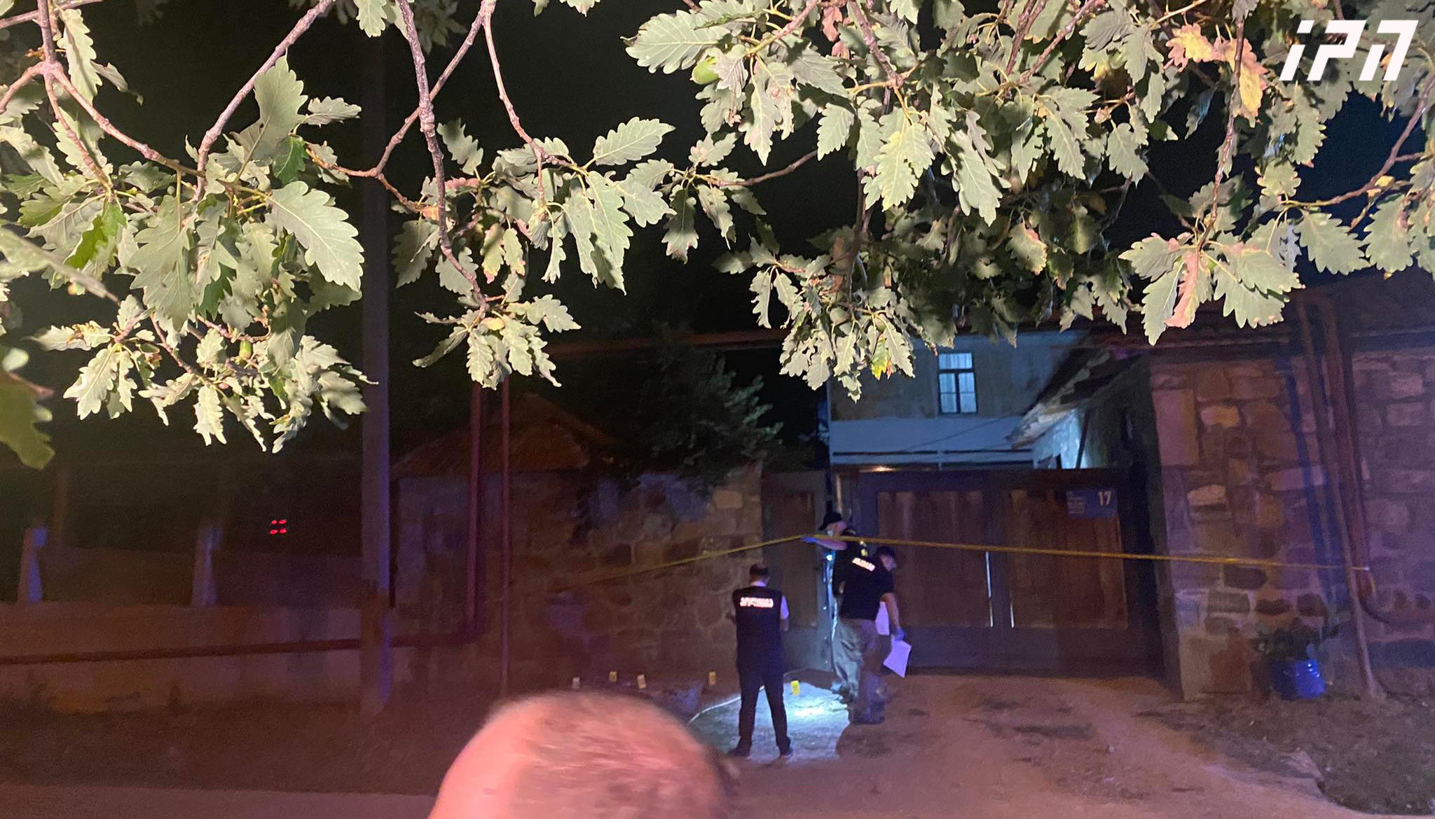 შსს-ს ოფიციალური ინფორმაციით, კიკეთში 54 წლის მამაკაცმა ავტომატური ცეცხლსასროლი იარაღით 6 პირი დაჭრა, რომელთაგან ერთი გარდაიცვალა