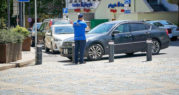 თბილისში პარკირების საფასურის გადაუხდელობის გამო, წელს 255 ათასამდე ჯარიმა გამოიწერა, რაც 2021 წლის მთლიან მაჩვენებელს 88 ათასით აჭარბებს