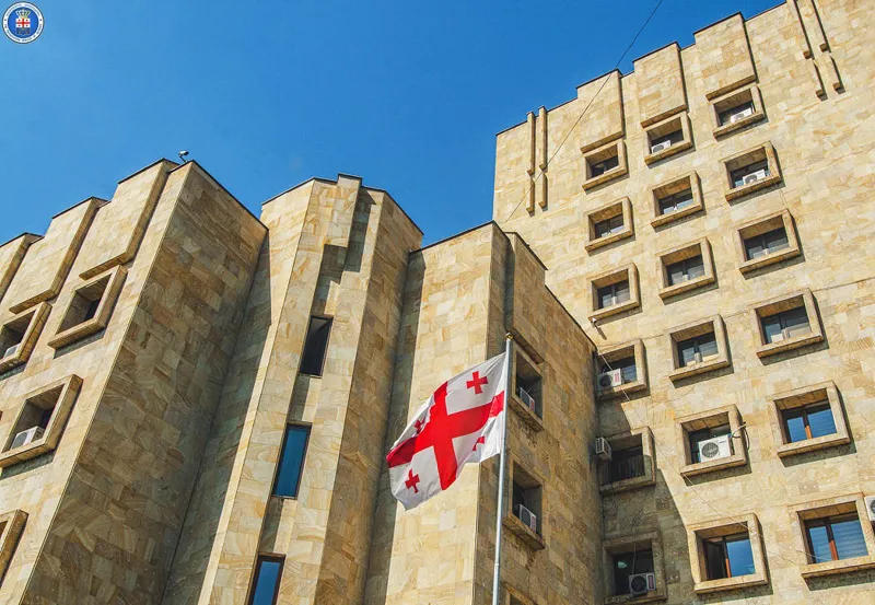 „ლაგუნა ვერეს“ მიმდებარე ტერიტორიაზე დამამძიმებელ გარემოებებში მომხდარი განზრახ მკვლელობის მცდელობის და დანაშაულის შეუტყობინებლობის ფაქტებზე, სასამართლომ 13 პირი დამნაშავედ ცნო