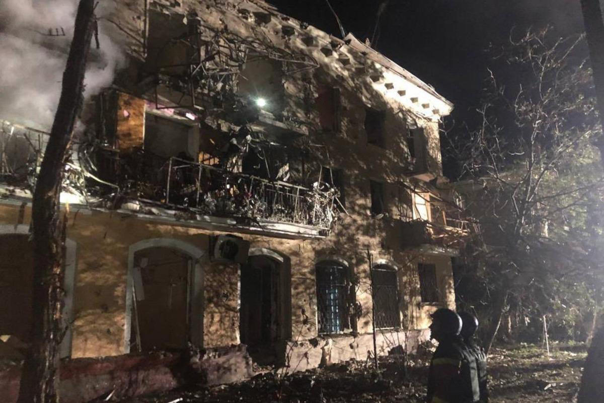 ზაპოროჟიეში რუსების სარაკეტო დარტყმას მსხვერპლი მოჰყვა