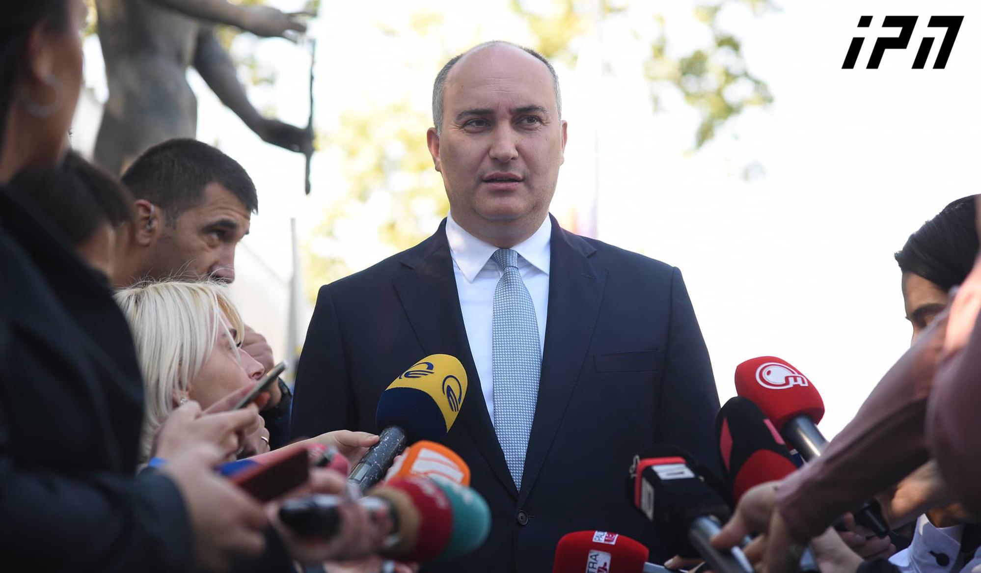 Juansher Burchuladze on the appearance of an armored personnel carrier at the "Zemo Larsi" checkpoint: This is an internal issue of Russia - we do not see a threat of military aggression in terms of this mobilization