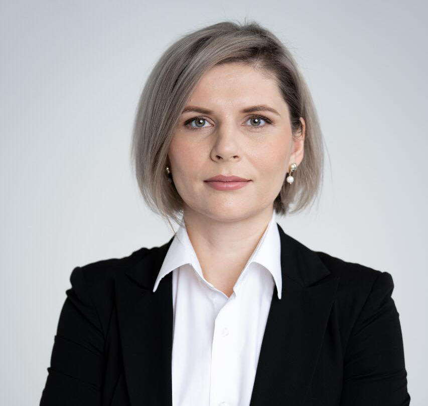 უკრაინაში შედგენილ სასანქციო სიაზე მომუშავე ჯგუფის წევრი სვეტლანა მუსიიაკა - სიაში დღეისთვის 19 ათასი ადამიანია, თუმცა ეს საწყისი ეტაპის სამუშაოა და სანქციებზე საბოლოო გადაწყვეტილება დამოკიდებული იქნება უსაფრთხოების საბჭოსა და შემდეგ უკვე პრეზიდენტზე